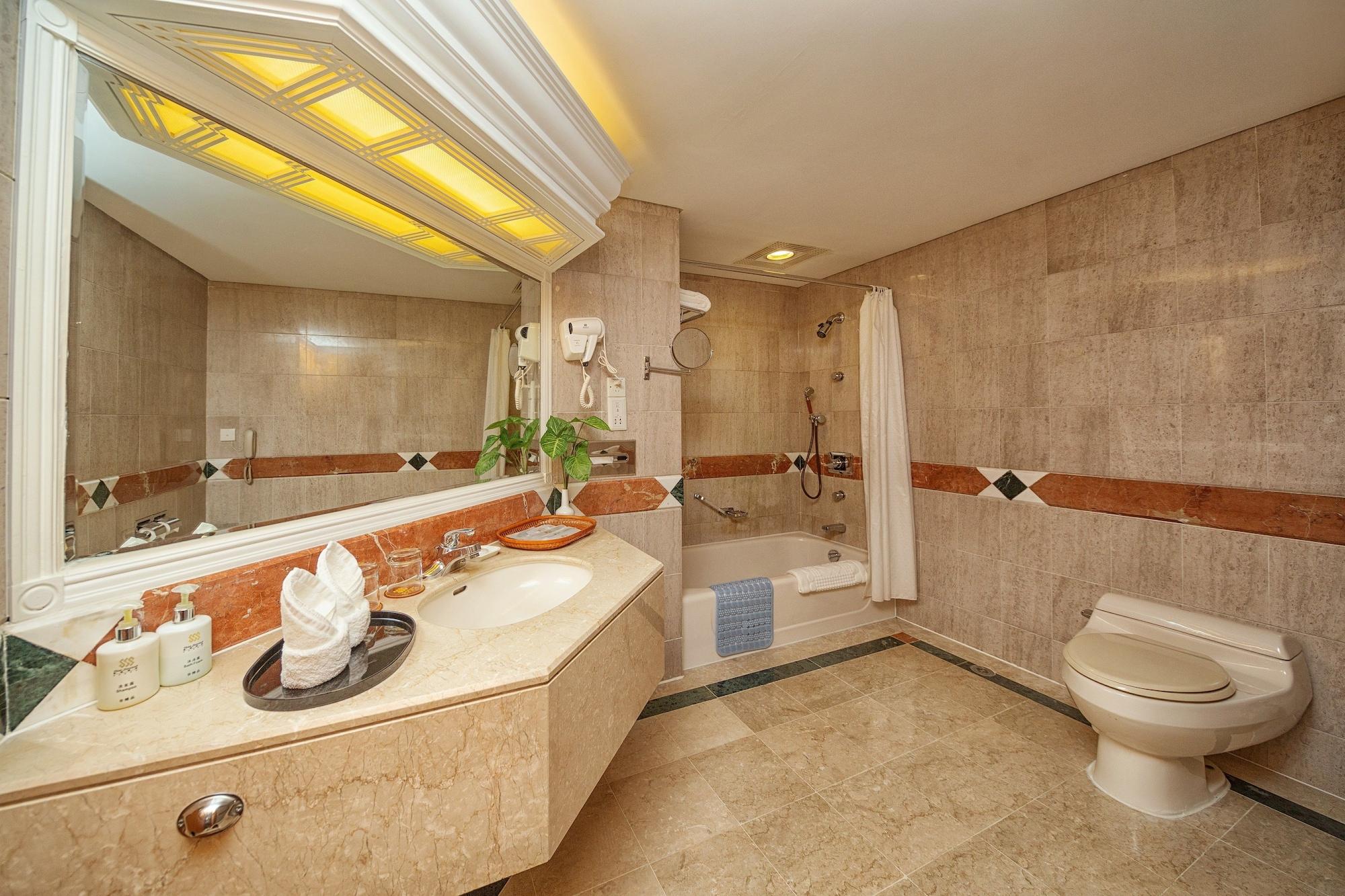 Hotel Silverland Dongguan  Buitenkant foto