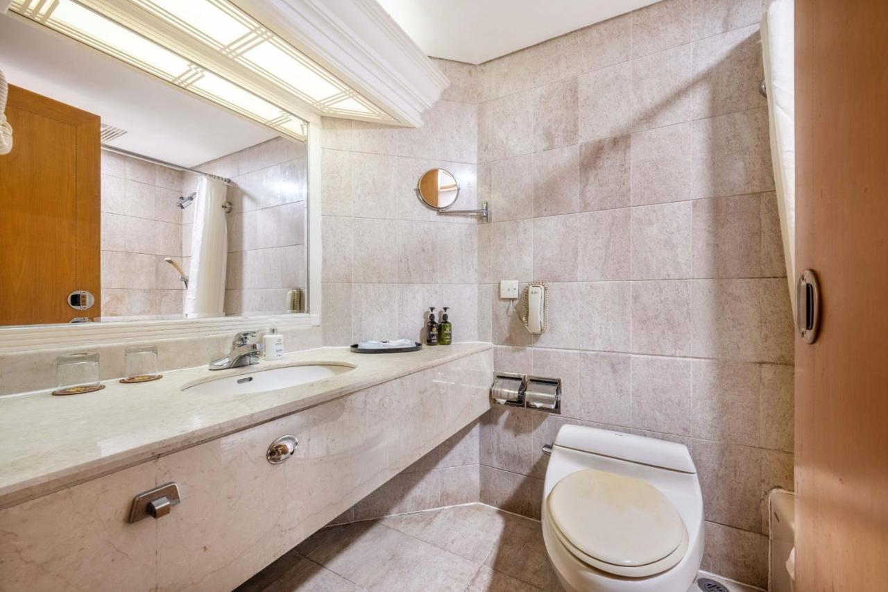Hotel Silverland Dongguan  Buitenkant foto