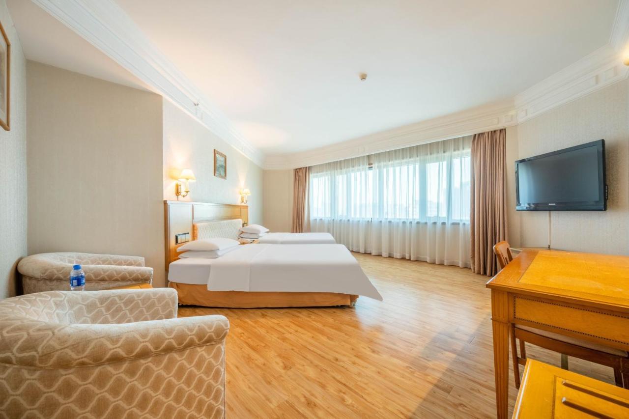 Hotel Silverland Dongguan  Buitenkant foto