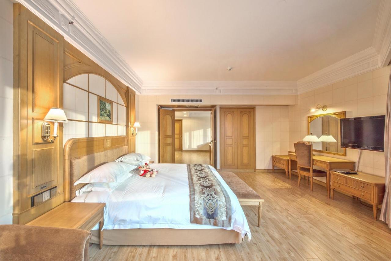 Hotel Silverland Dongguan  Buitenkant foto