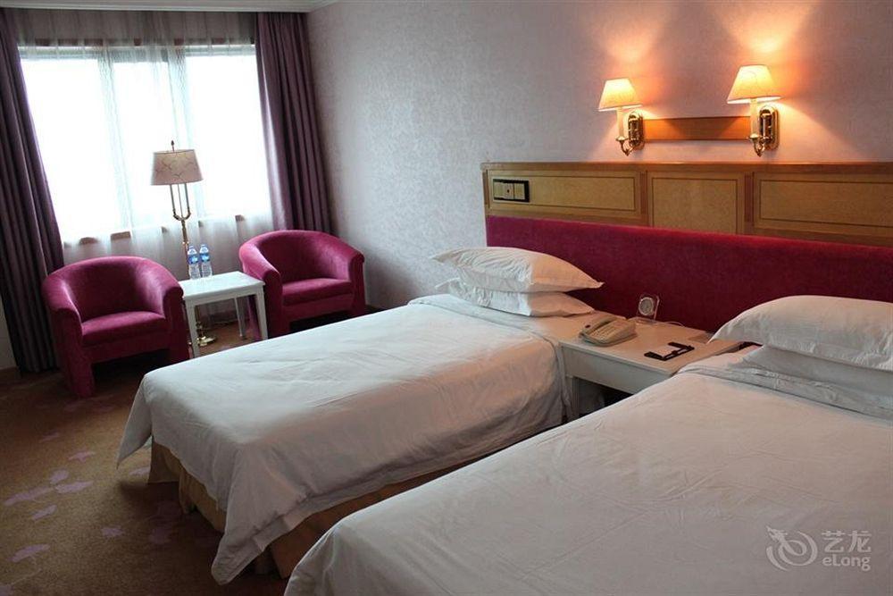 Hotel Silverland Dongguan  Buitenkant foto